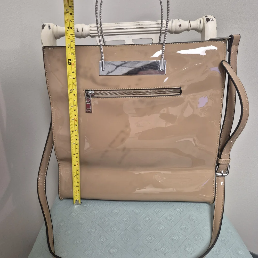 Elegant Tan Patent Leather Tote Bag - Picture 7 of 16